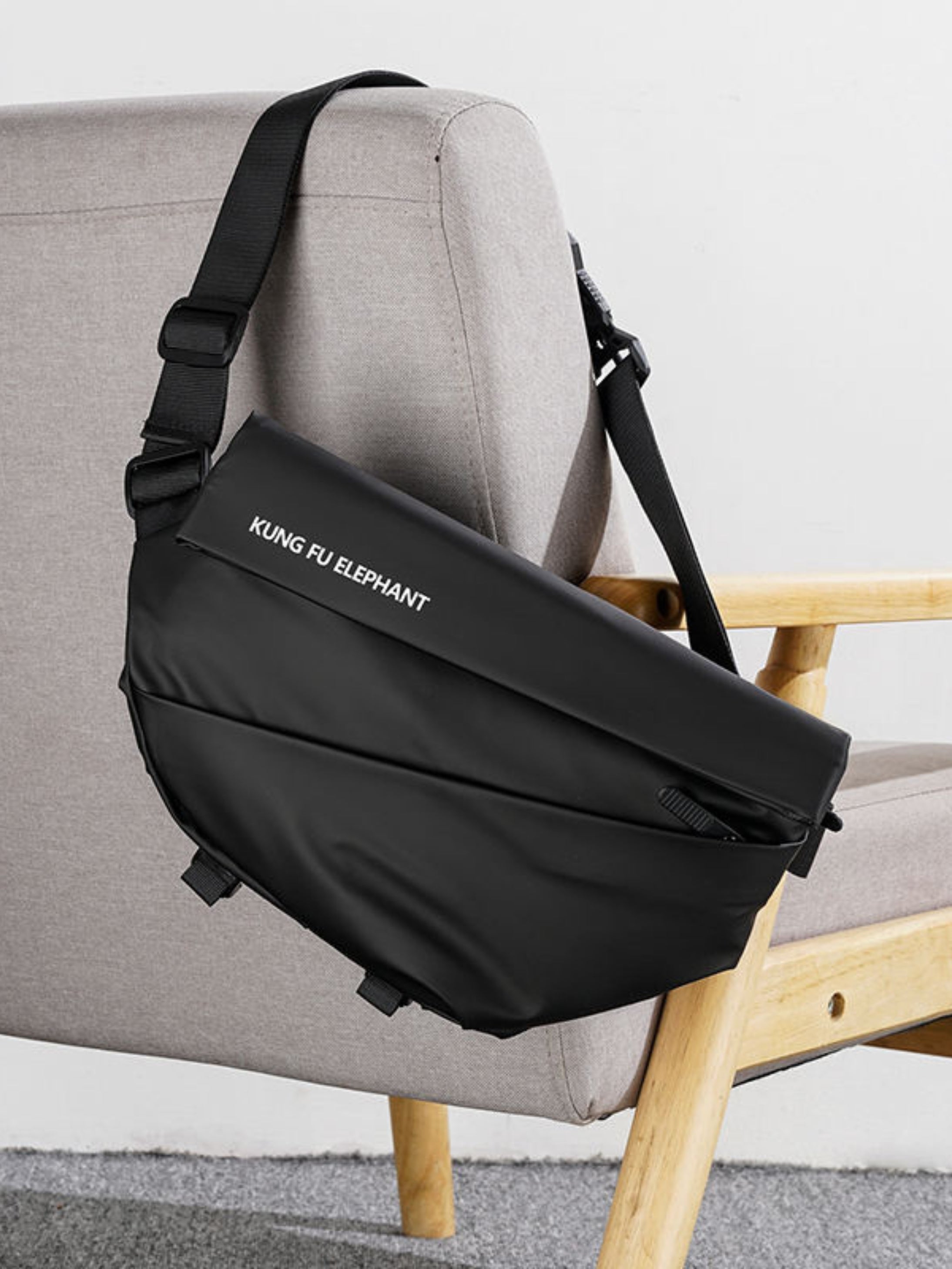 Shoulder Bags